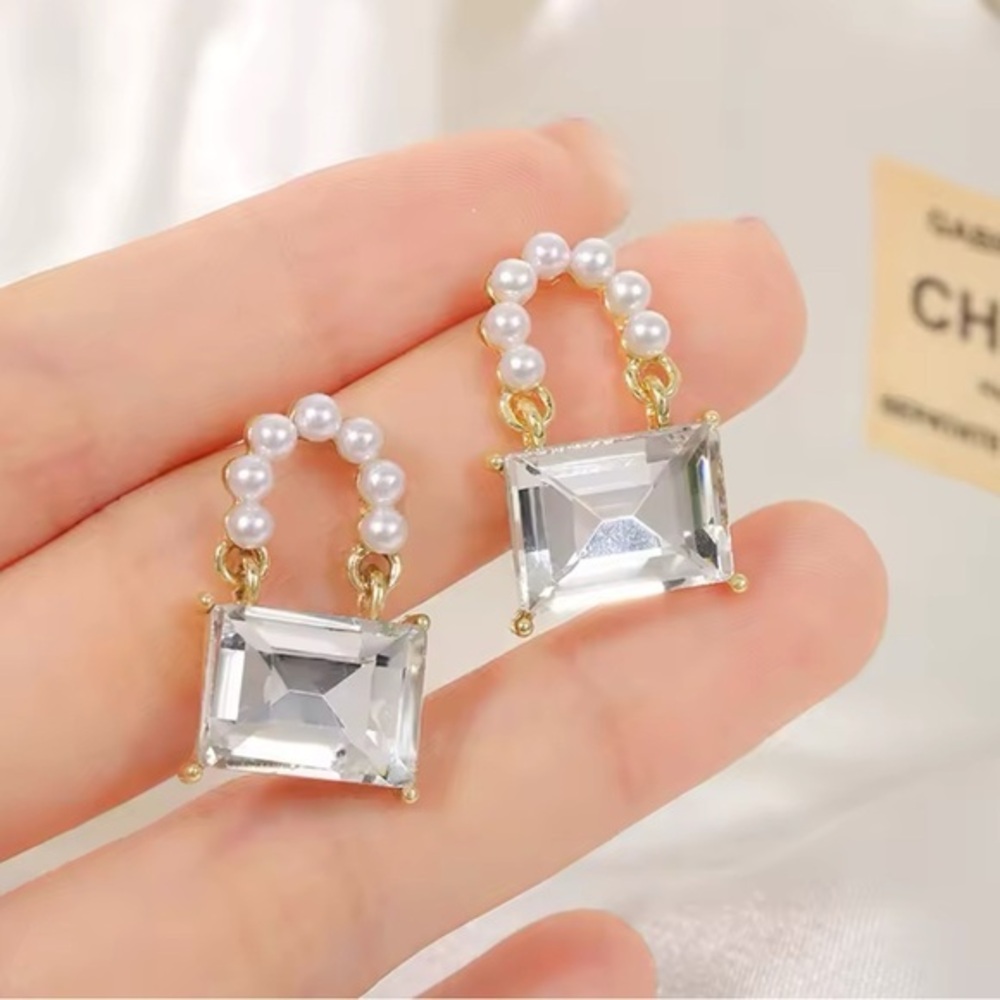 NWT Purse Earrings